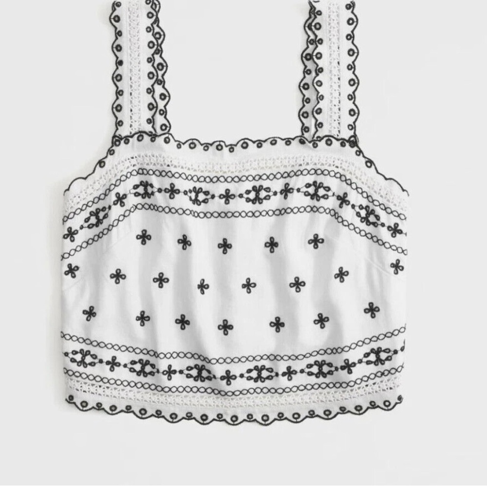 Abercrombie & Fitch White and Black Embroidered Tank Top